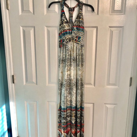 Shoreline Metallic Halter Maxi Dress - Beautiful! - Picture 4 of 8
